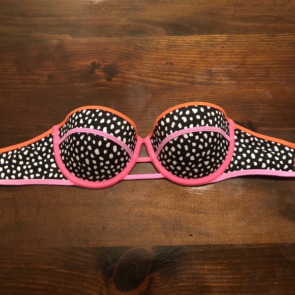 Victoria’s Secret bandeau Bikini Top - Picture 2 of 8